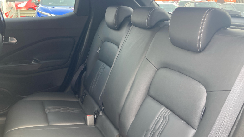 Nissan Juke 1.6 Hybrid Tekna 5dr Auto Hybrid Hatchback